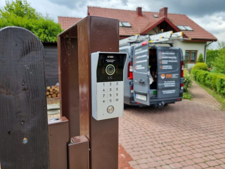 montaż i naprawa wideodomofonu Kraków montaż i naprawa wideodomofonu Kraków